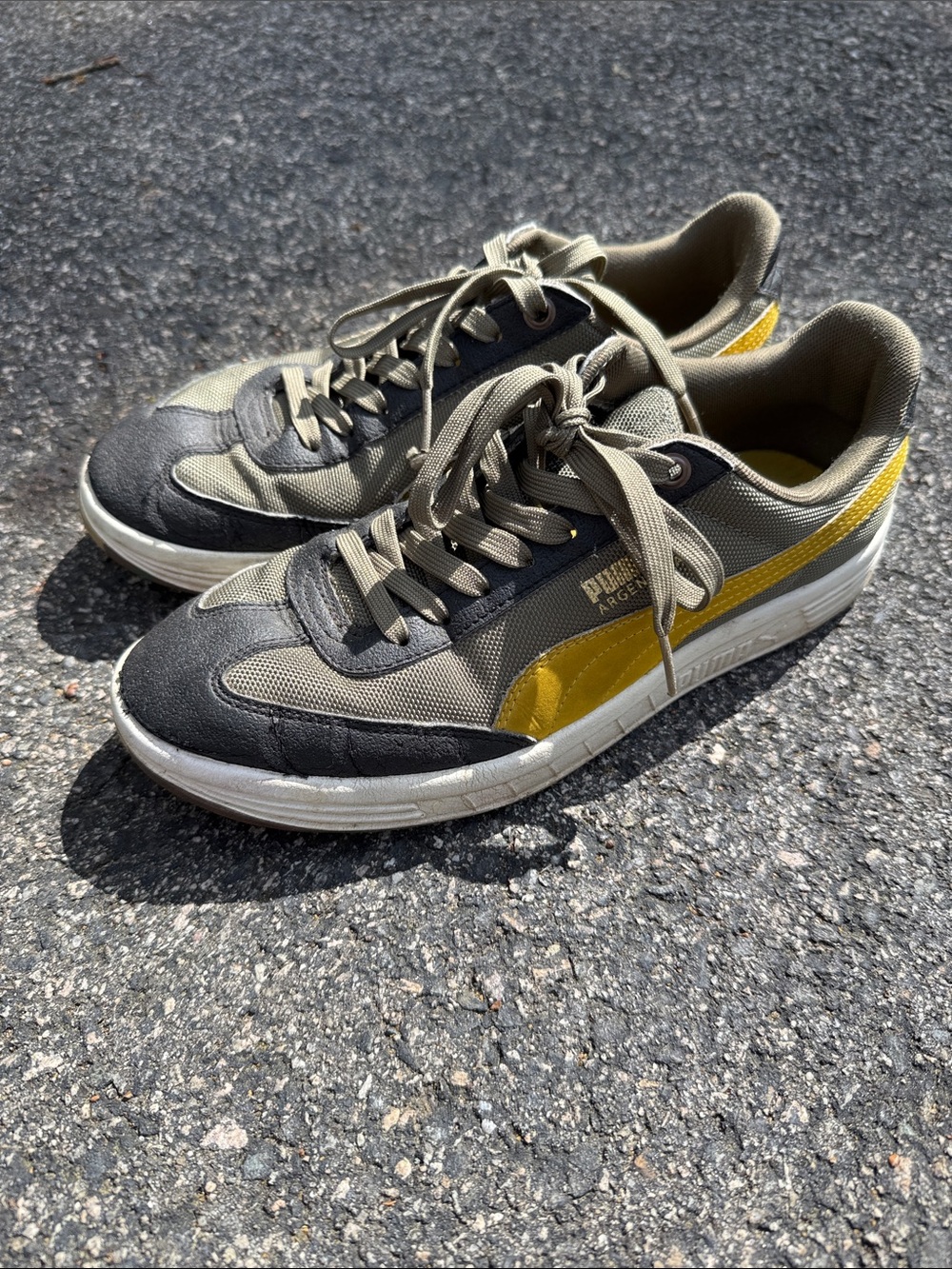 Puma Men’s Olive, Black & Yellow Low-Top Sneakers